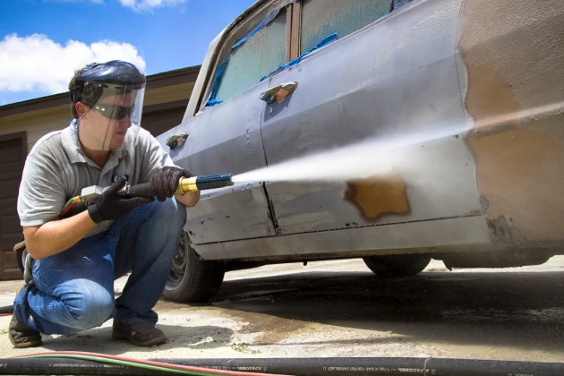 Ez a felületelőkészítés jövője ® - Dustless Blasting